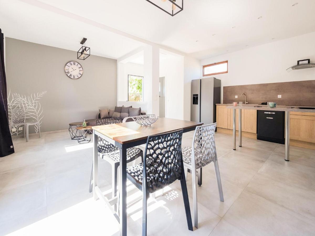 Fully Renovated House Only Few Minutes Walk Away From Ohama Beach Vierville-sur-Mer Exterior foto